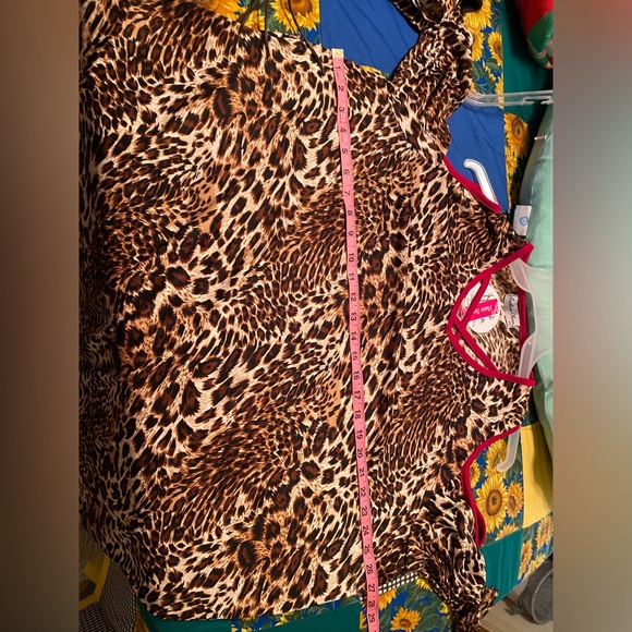 Ladies size 2X tunic. New with tags. - Picture 2 of 7